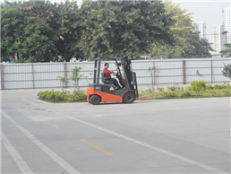 叉車(chē)考試基地